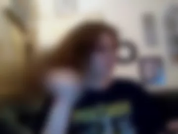 queencrimsonlvx photo 3