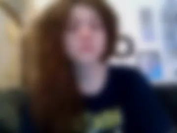 queencrimsonlvx photo 2
