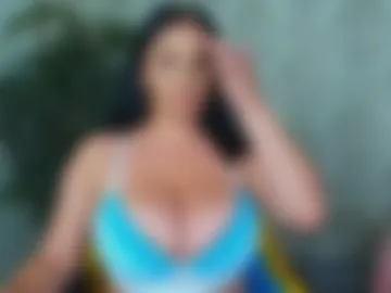 queenevamariaa photo 7