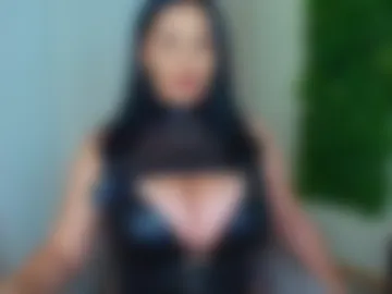 queenevamariaa photo 3