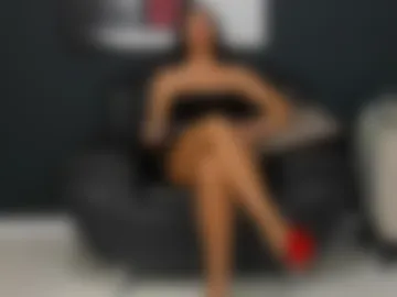 queenloraa photo 9