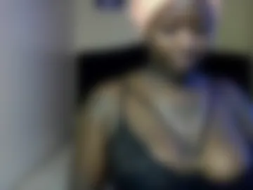 queenmavela_ live webcam preview