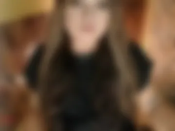 queenofdominant webcam preview