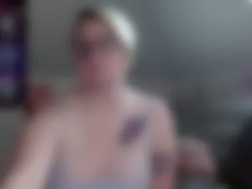 queerlyjaz live webcam preview