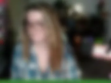 quervoqueen1 live webcam preview