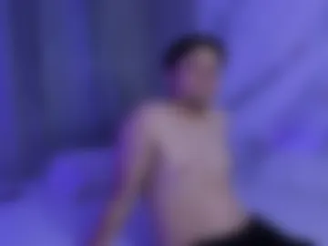 raiderandroxie1 webcam preview