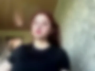 raisaklee webcam preview
