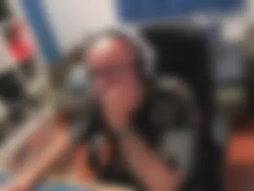 ravingr3d3 photo 5