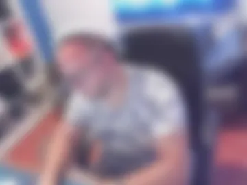 ravingr3d3 photo 4