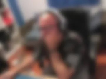 ravingr3d3 photo 3