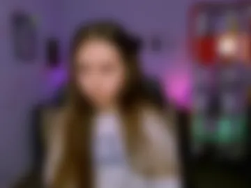 rebecca_smile_ photo 2