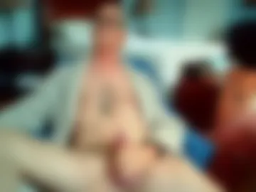 regularguynola webcam preview