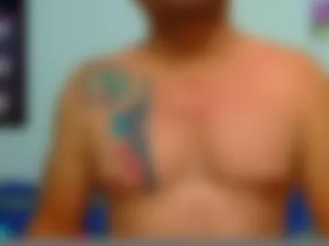 reivaxlatino photo 3