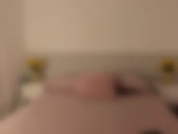 riley_bensongh webcam preview