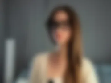 rivkasalyards webcam preview
