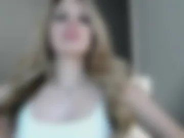 rosaline_ly webcam preview