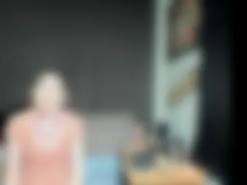 roxihazeleyes photo 5