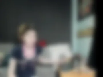 roxihazeleyes live webcam preview