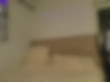 roxylilosh webcam preview