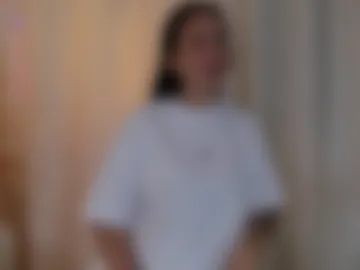 sally_azmani photo 3