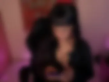 sallymaddoxx photo 2