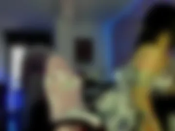 sara_hot_treat webcam preview