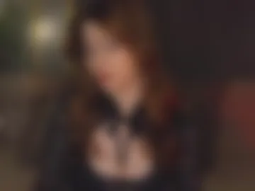 sara_lewiis webcam preview