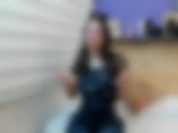 sarahy_evans live webcam preview