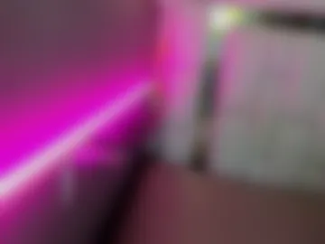 saray_white__ webcam preview