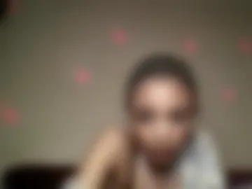 saucy_shanice live webcam preview
