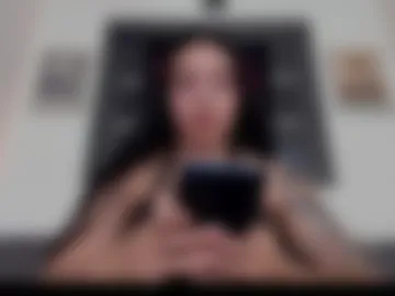 saucy_zaren webcam preview