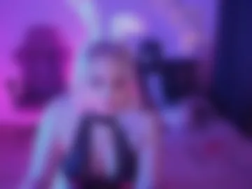 scallymilana photo 7