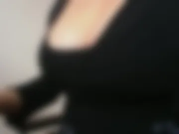 scarlet_whisper photo 4