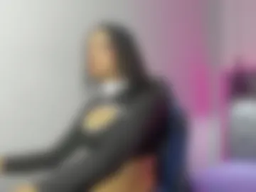 scarletcherry18 photo 2