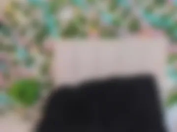 scarletlevis photo 2