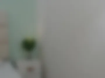 scarletlevis photo 2