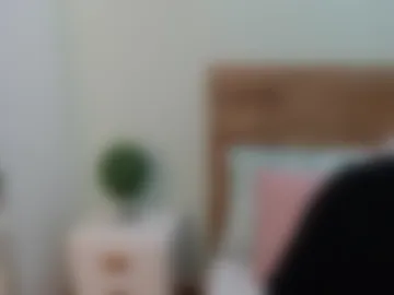 scarletlevis photo 6