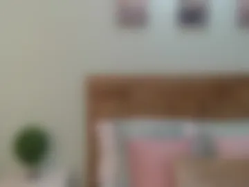 scarletlevis photo 4