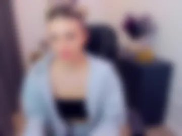 selenaemoore photo 7