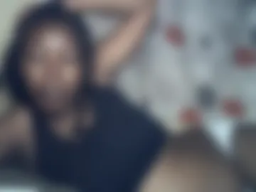 sexxy_curvy23 photo 2