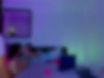 sexy_bitches_bisex webcam preview