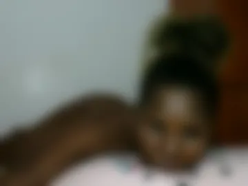 sexyebonygal webcam preview