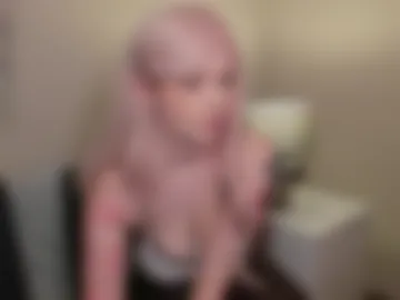 sexyslimlady photo 2