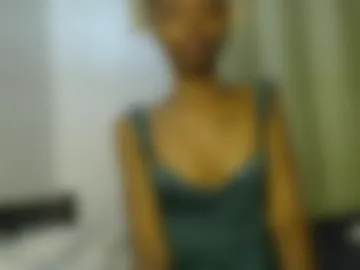 sexyzuriel photo 2