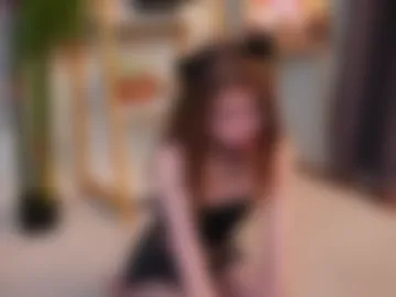 shelleyborom photo 4