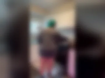 sheshyneshy live webcam preview