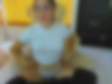 shy_angel4 webcam preview