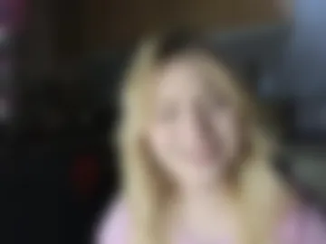 shy_blondiee photo 4