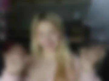 shy_blondiee photo 3