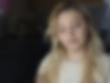 shy_blondiee webcam preview